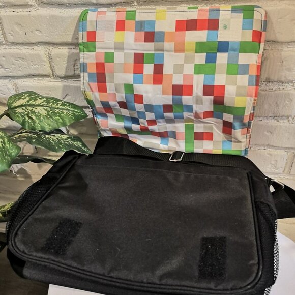 Avalon Black Padded Laptop Bag with Adjustable Shoulder Strap - Picture 2 of 11